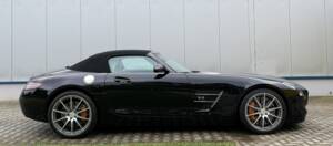 Image 13/28 of Mercedes-Benz SLS AMG Roadster (2012)
