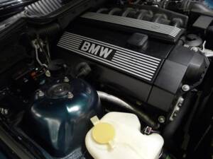 Imagen 2/35 de BMW 328i (1996)