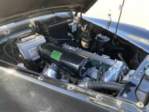 Image 3/35 of Jaguar Mk IX (1960)