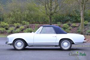 Image 5/50 of Mercedes-Benz 250 SL (1966)
