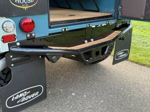 Image 25/33 de Land Rover Defender 90 (1997)
