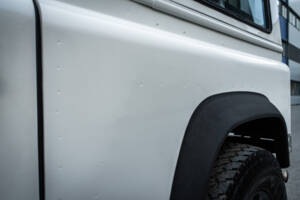 Immagine 26/97 di Land Rover Defender 90 (1995)