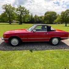 Image 30/39 of Mercedes-Benz 300 SL (1989)
