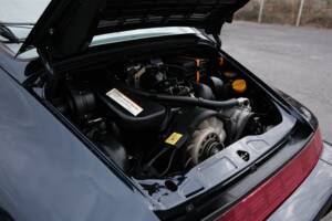 Bild 29/34 von Porsche 911 Carrera 4 (1991)