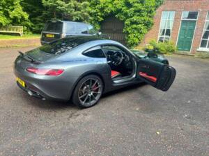 Bild 10/50 von Mercedes-AMG GT-S (2015)