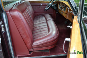 Image 25/50 de Rolls-Royce Phantom V James Young (1964)