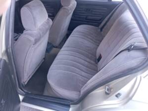 Image 23/51 of BMW 318i (1985)