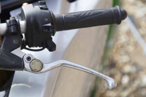 Bild 21/45 von Benelli Tornado Tre 900 (2003)