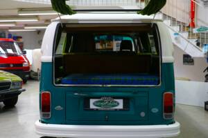 Bild 35/38 von Volkswagen T2b Camper (1974)