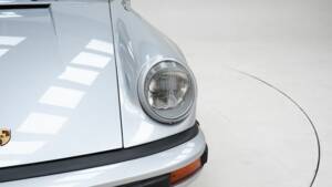 Image 11/15 of Porsche 911 Speedster 3.2 (1989)