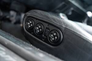Bild 10/39 von Porsche 911 Carrera 4S (1997)