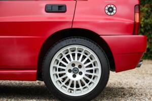 Bild 18/50 von Lancia Delta HF Integrale Evoluzione II (1994)