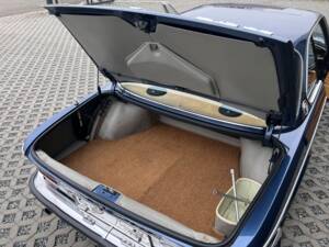 Image 16/28 of BMW 3.0 CS (1975)
