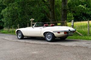 Bild 24/50 von Jaguar E-Type V12 (1971)