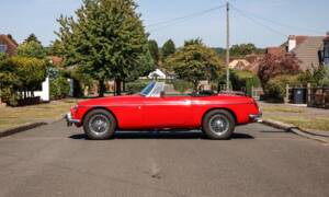 Image 2/41 de MG MGB (1972)