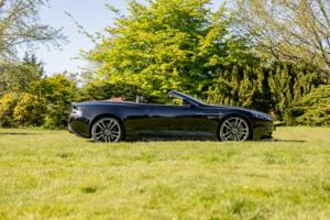 Afbeelding 32/50 van Aston Martin DBS Volante (2011)