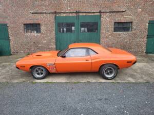 Image 8/46 de Dodge Challenger R&#x2F;T 440 Six-Pack (1970)