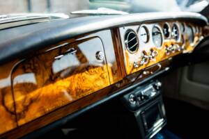 Image 44/50 of Rolls-Royce Silver Shadow I (1968)