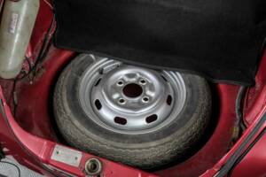 Image 38/50 of Volkswagen Beetle 1303 LS (1977)