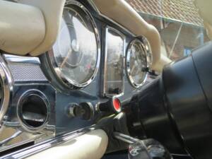 Image 13/38 de Mercedes-Benz 280 SL (1970)
