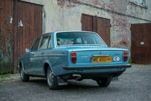Image 23/45 of Volvo 164 E (1972)