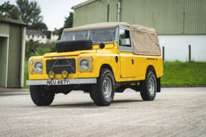 Image 16/98 of Land Rover 109 (1983)