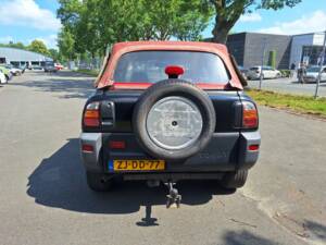 Image 10/13 of Toyota RAV4 (1999)