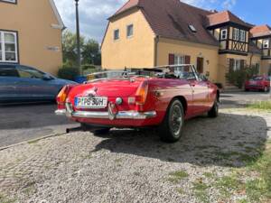 Image 8/81 de MG MGB (1976)
