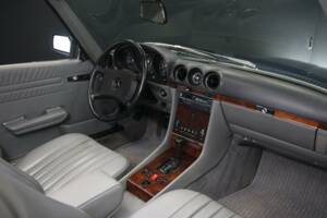 Image 19/30 of Mercedes-Benz 300 SL (1986)