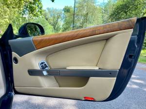 Bild 43/46 von Aston Martin DB 9 (2010)