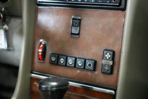 Afbeelding 15/24 van Mercedes-Benz 560 SL (1988)