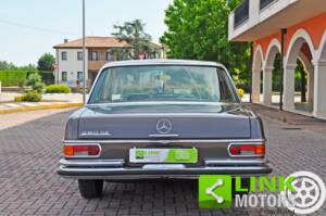 Afbeelding 4/10 van Mercedes-Benz 280 SE (1970)