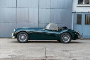 Bild 2/41 von Jaguar XK 140 DHC (1955)