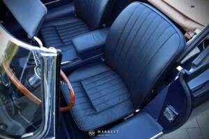 Image 42/80 de Jaguar Type E 4.2 (1966)