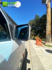 Image 13/48 of Mercedes-Benz E 200 (1991)