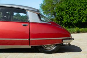 Bild 10/50 von Citroën DS 23 Pallas (1972)