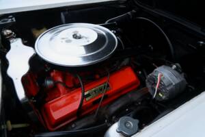 Image 39/50 de Chevrolet Corvette Sting Ray Convertible (1964)