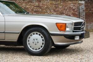 Image 42/50 de Mercedes-Benz 560 SL (1988)