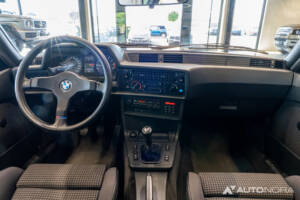 Bild 40/51 von BMW M 635 CSi (1985)