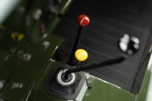 Image 44/50 of Land Rover 80 (1952)