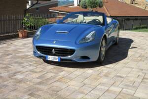 Image 3/35 de Ferrari California (2010)