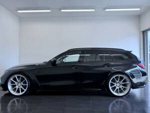 Image 8/34 of BMW M3 Competition Touring xDrive (2025)