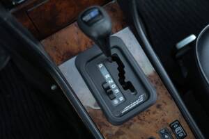 Immagine 29/44 di Mercedes-Benz 200 TE (1992)