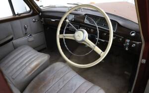 Immagine 22/34 di Mercedes-Benz 220 S (1957)