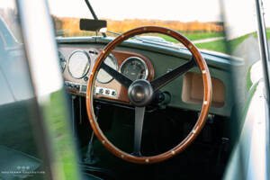 Image 13/20 of Aston Martin DB 2 (1951)