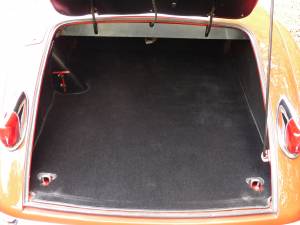 Afbeelding 17/36 van Jaguar XK 150 OTS (1959)