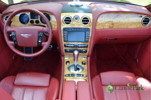 Bild 40/50 von Bentley Continental GTC (2007)
