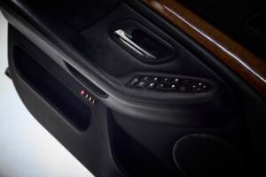 Image 74/99 of BMW M5 (2000)