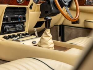 Bild 26/92 von Aston Martin V8 Volante X-Pack (1989)