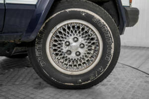 Imagen 50/50 de Jeep Cherokee (1984)